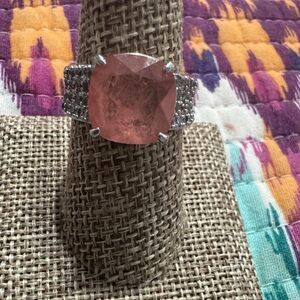 Bomb party rose quarts and Silver Ring